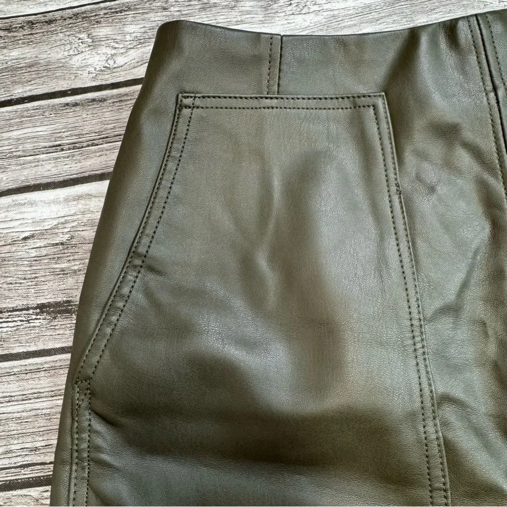 Women's H&M Faux Leather Mini Skirt Olive Green Size 8 Pencil Workwear